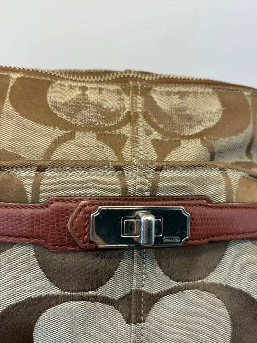 Share Vintage Y2K Coach Chelsea Ashlyn Signature Canvas Hobo Bag